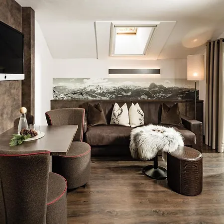 Hotel Boutique & Fashion Maciaconi - Gardenahotels 4*
