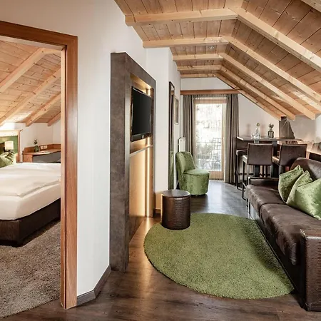 Boutique & Fashion Maciaconi - Gardenahotels Hotel