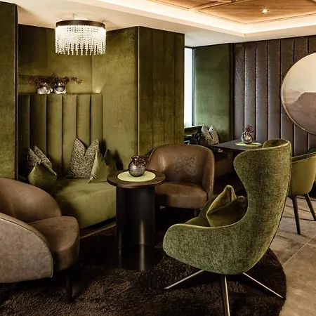 Boutique & Fashion Maciaconi - Gardenahotels 4*