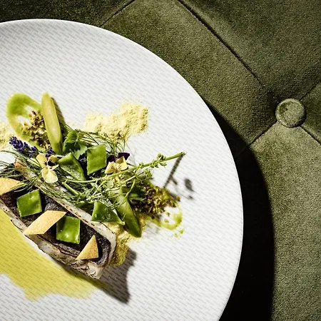 Hotel Boutique & Fashion Maciaconi - Gardenahotels Santa Cristina Val Gardena
